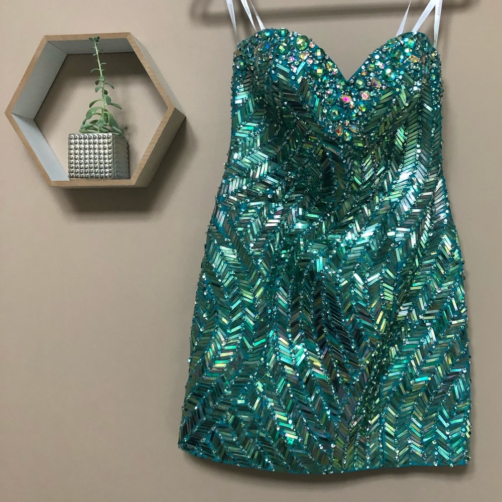 Tony Bowls Sequined Formal Party Dress